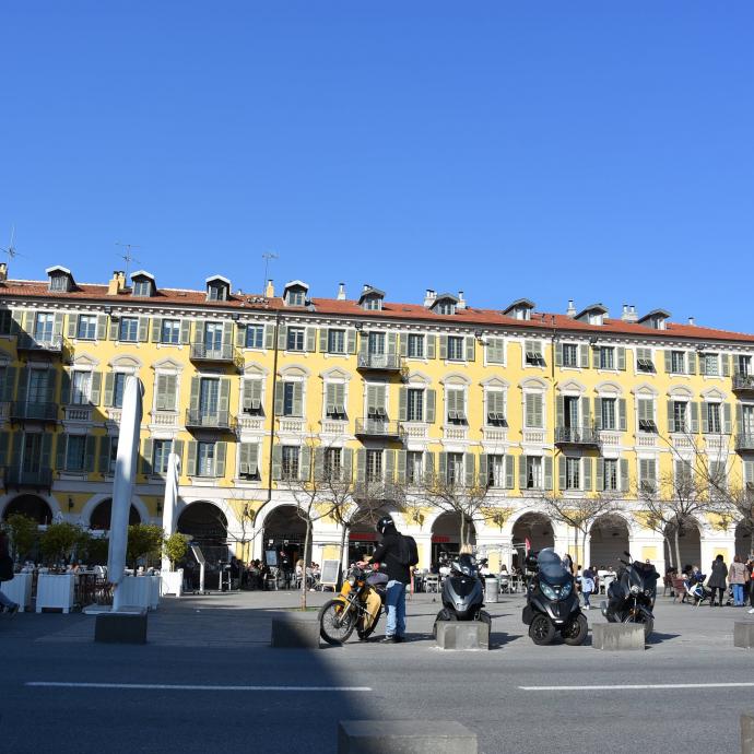 What to do in Nice: discover Garibaldi Square